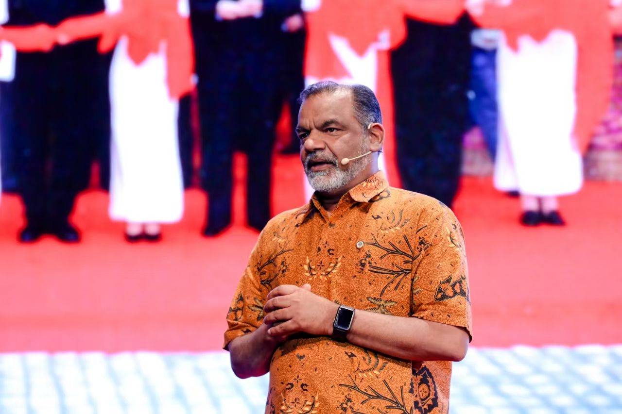 芮博澜教授发表主题演讲