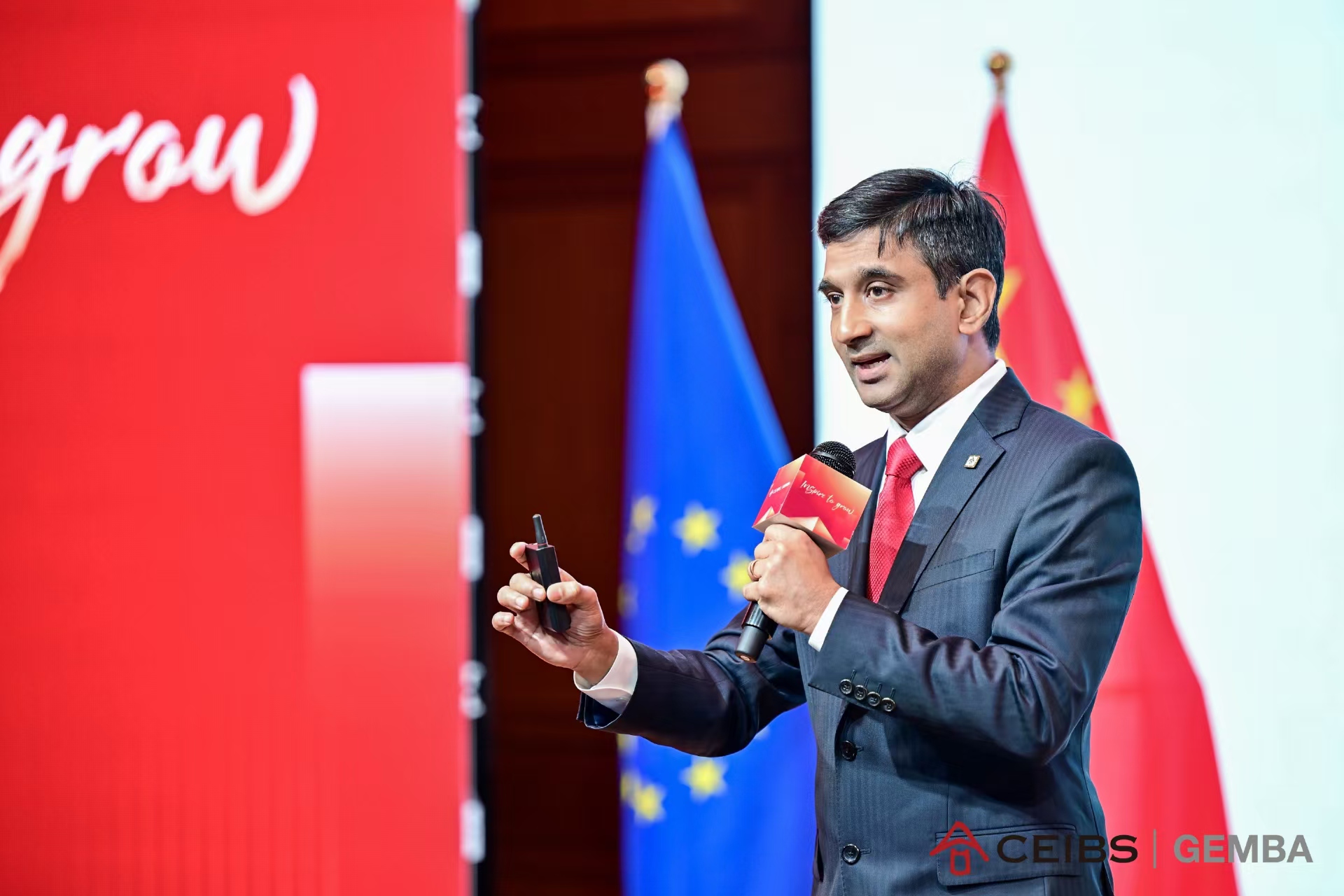 沙梅恩(Shameen Prashantham)教授致辞