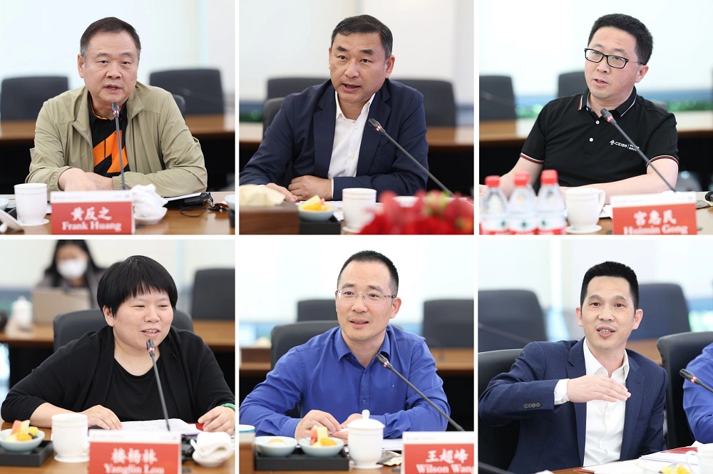 理事们