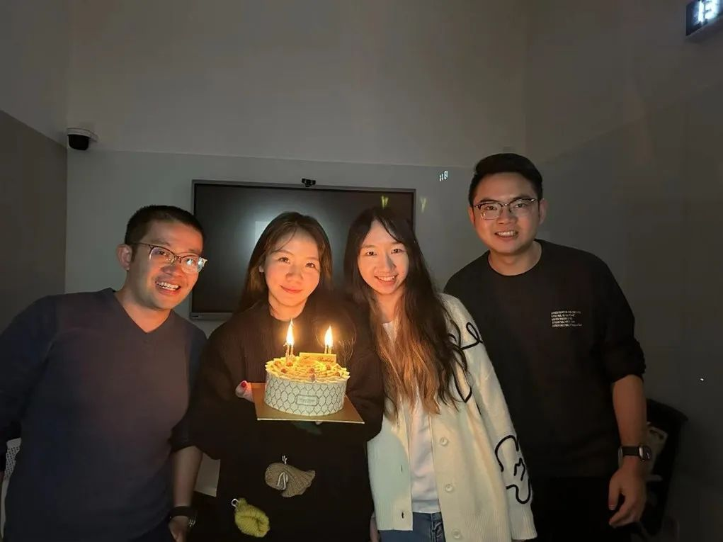 给Term 2学习小组小伙伴过生日