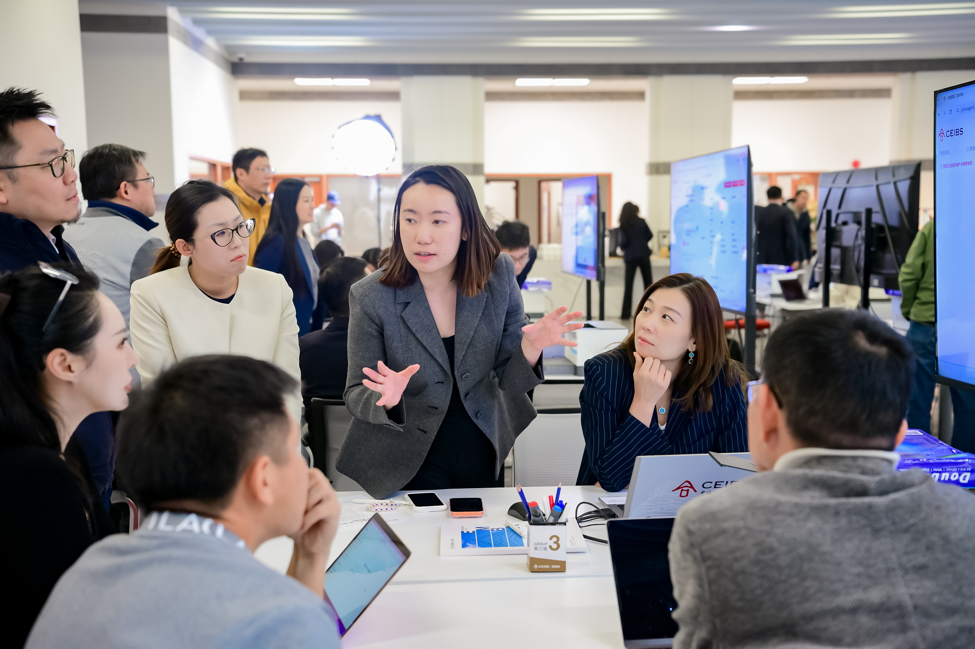 鲁薏教授带领体验