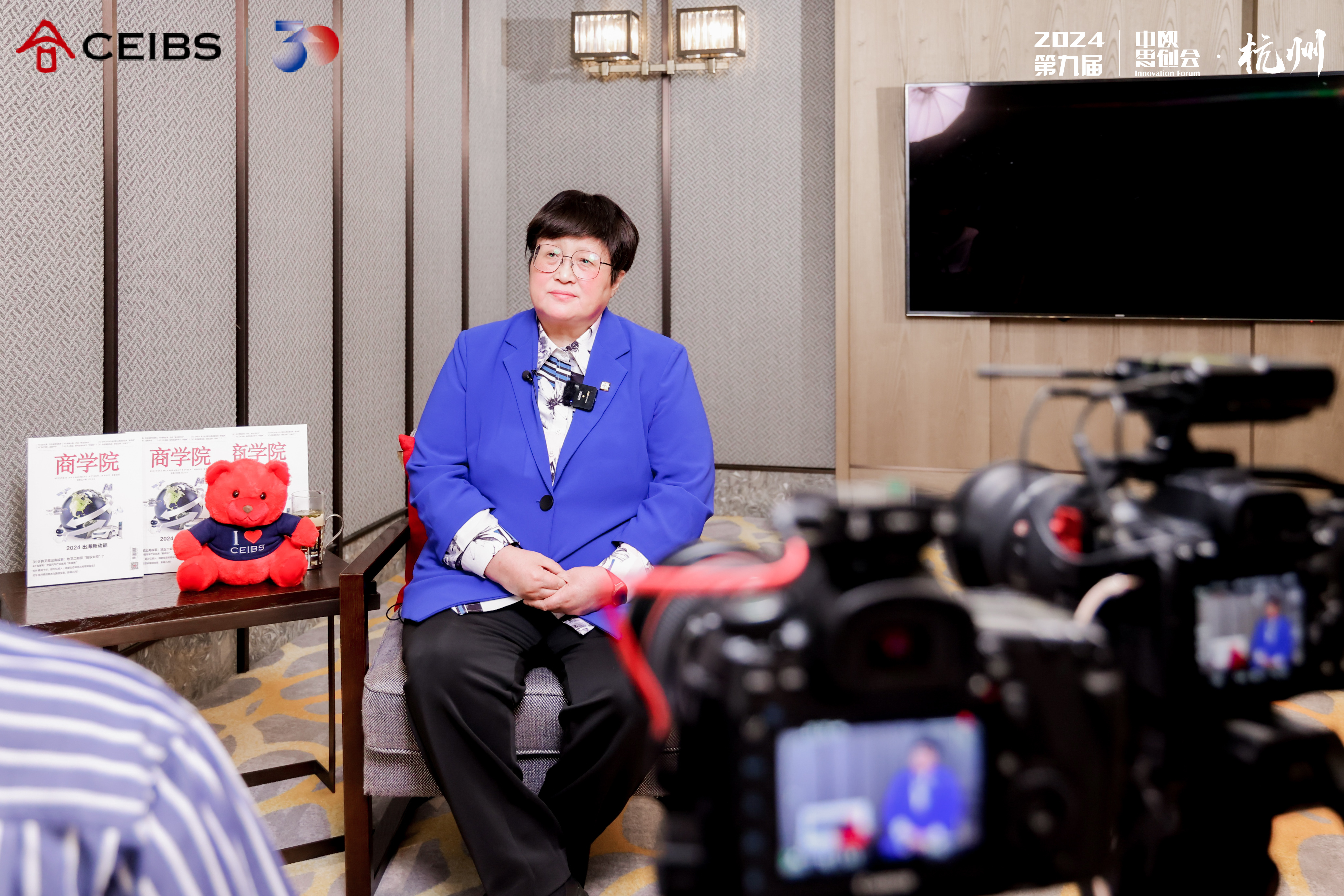 汪泓接受媒体采访