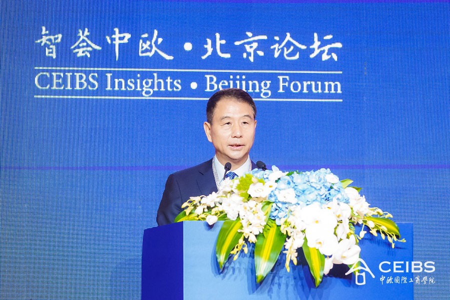 WTO原副总干事、商务部原副部长易小准