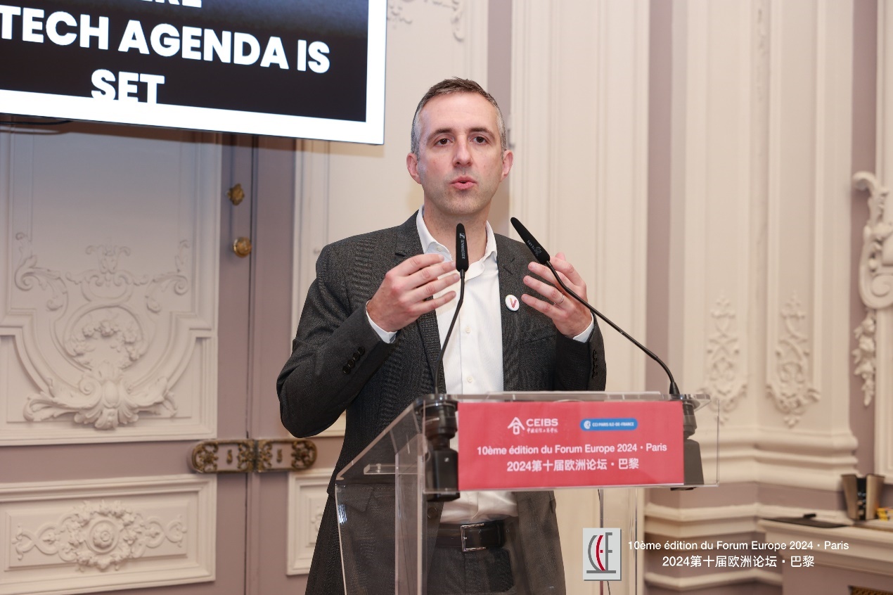 Viva Technology 全球首席执行官弗朗索瓦·比图泽(François BITOUZET)发表主旨演讲