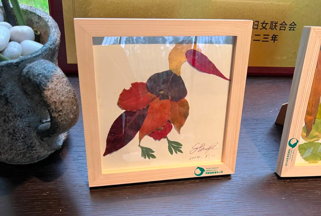 中欧MBA学生团建制作的“鸭先知”