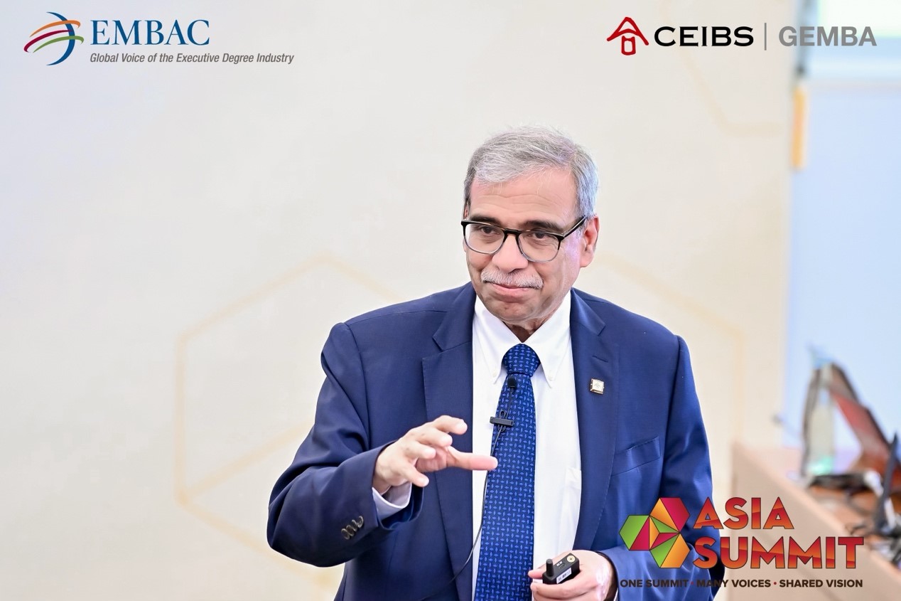 中欧国际工商学院荣誉退休院长、市场营销学特聘教授迪帕克·杰恩（Prof. Jain, Dipak Chand）