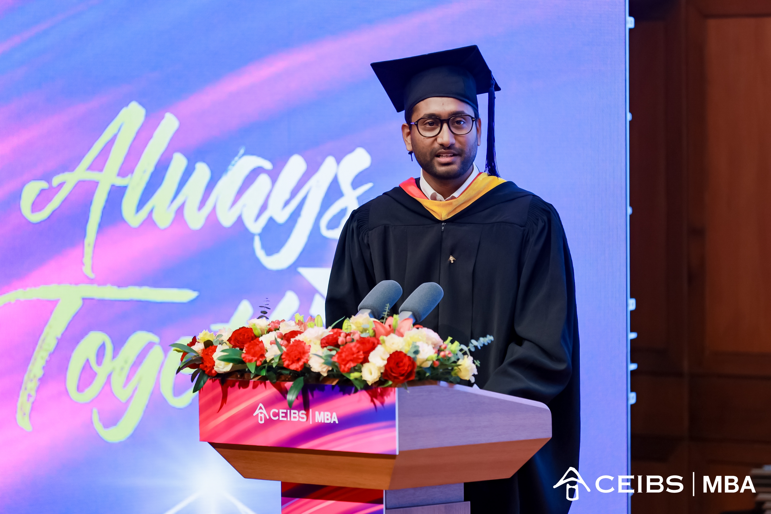 毕业生代表Rajesh Ghosh致辞