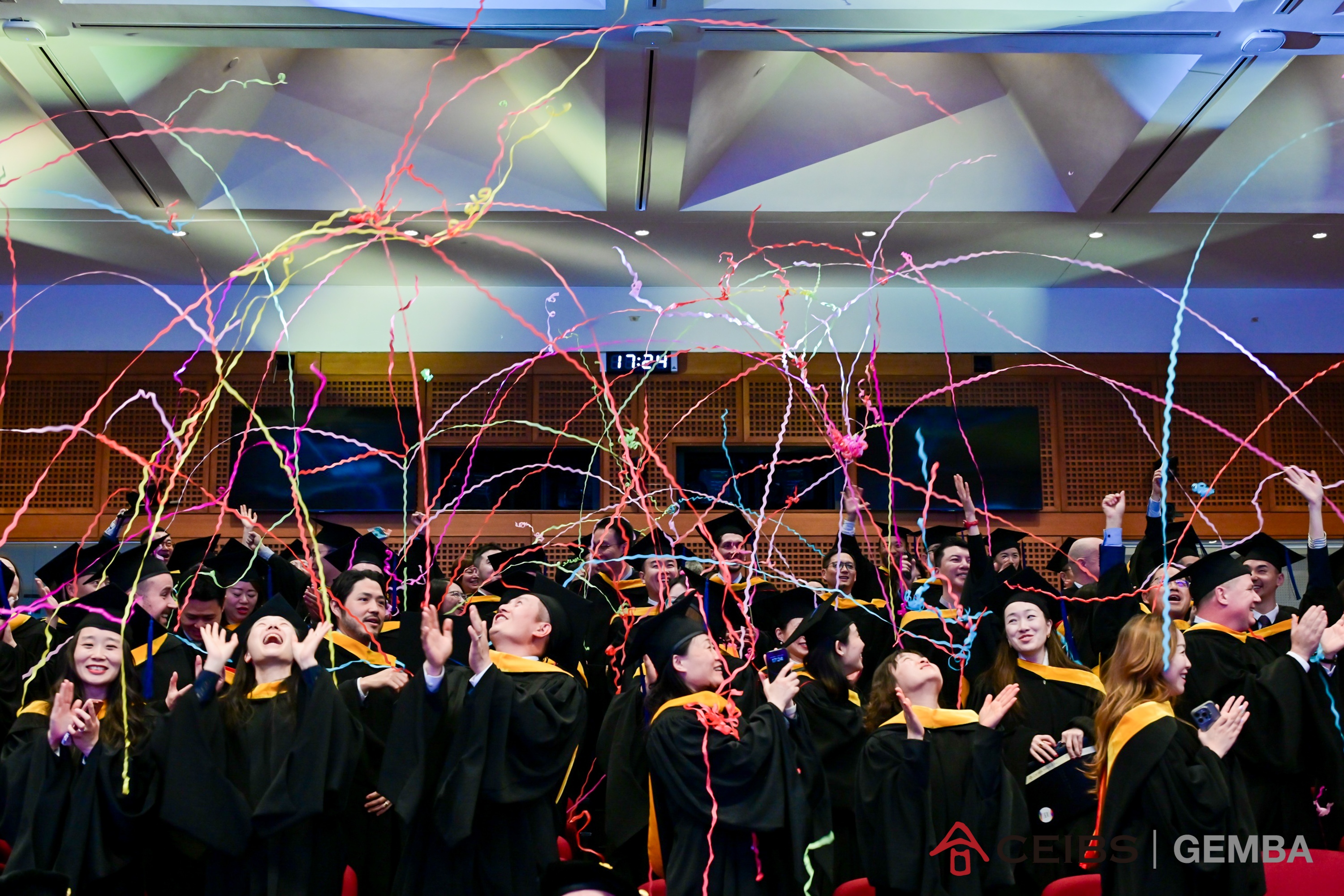 GEMBA2025年毕业典礼现场
