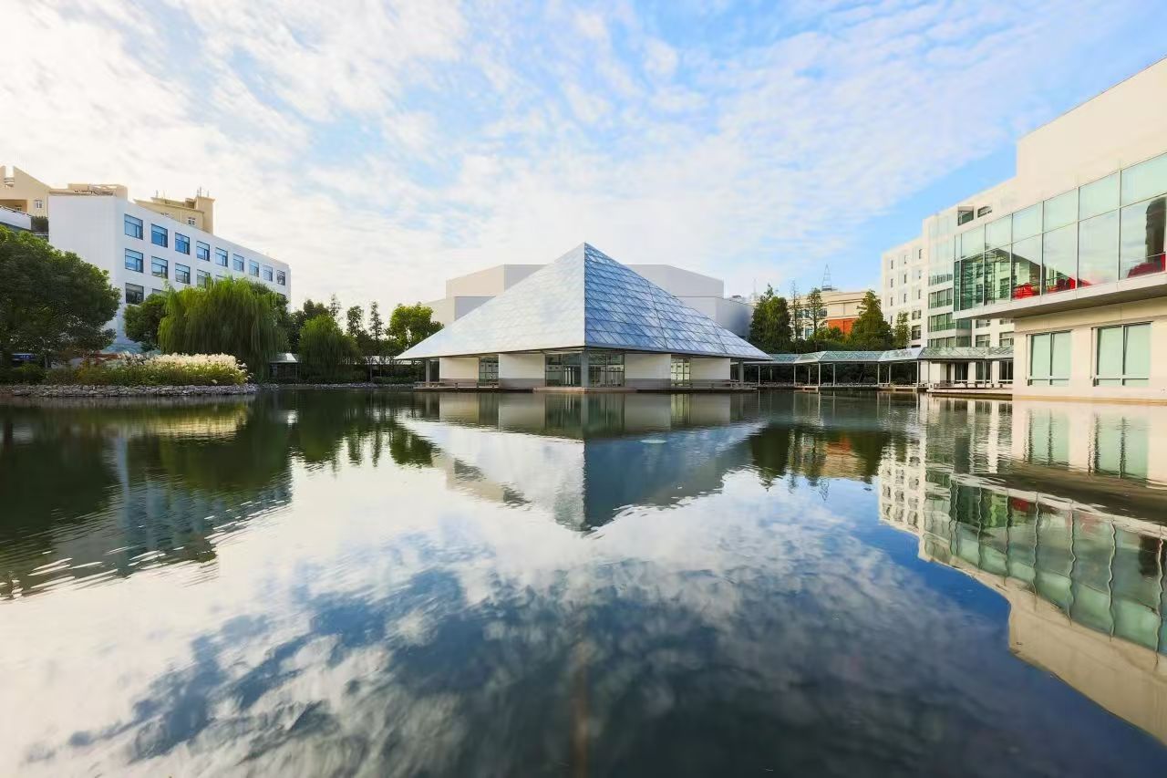 中欧国际工商学院