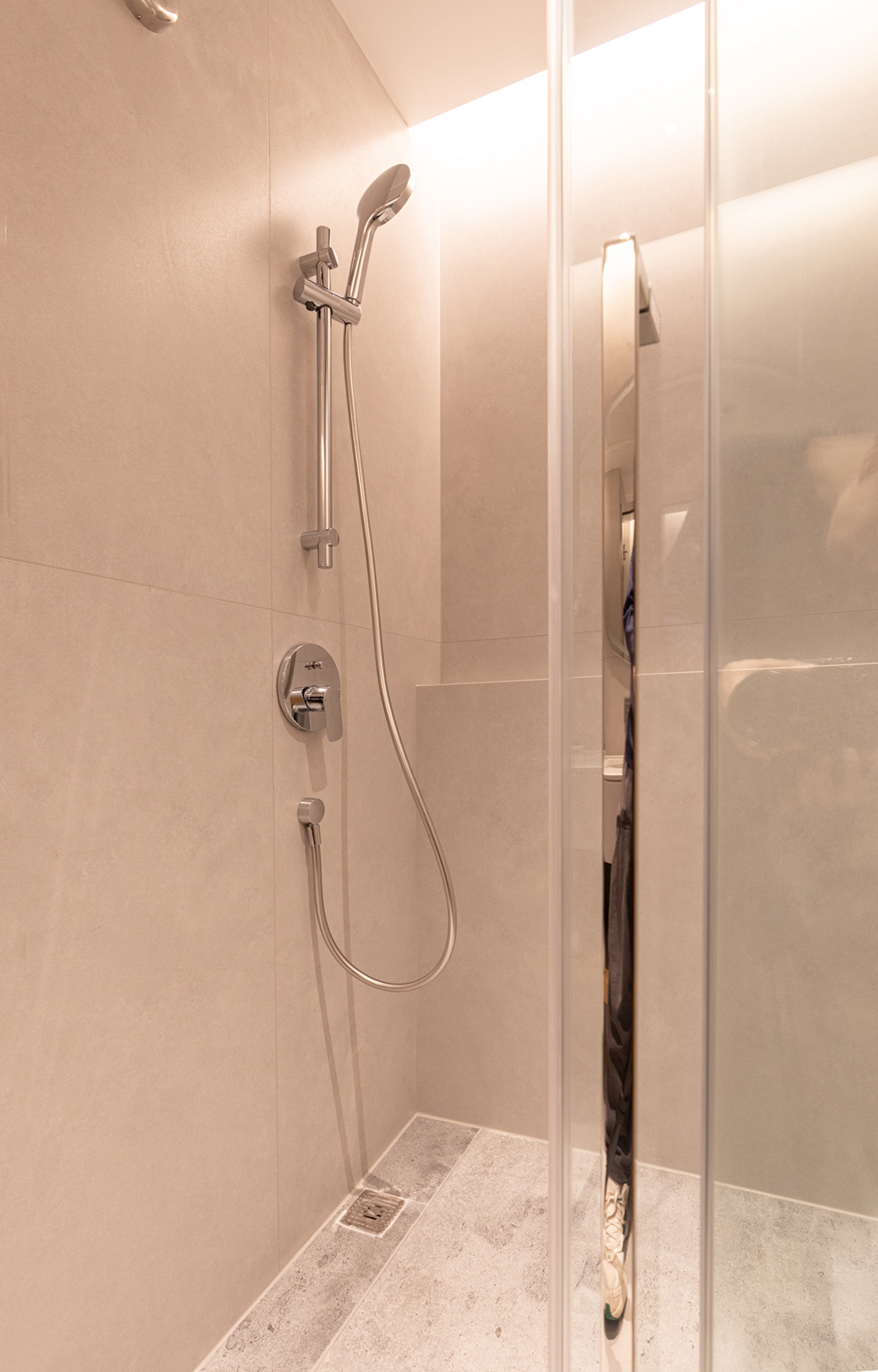 中欧学生公寓淋浴间